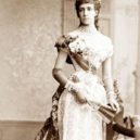 František Ferdinand d´Este - Maria Tereza Portugalská (1855 až 1944), která s láskou a vlídností vychovávla podporovala nevlastní děti z 2. maželství Karla