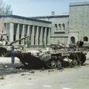 Sovětská invaze do Afghánistánu 1978 - Ulice Kábulu následující den po revoluci (28.4.1978) – wikipedia