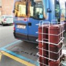 Rozvoz obědů klientům pečovatelské služby - 3 Předání-elektromobilu-3-300×400