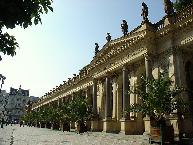 Výpadek v příjmech měst. Karlovy Vary očekávají desítky milionů
