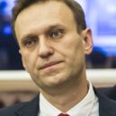 Patrice Lumumba - Absolvent RUDN Alexej Navalnyj-ruský právník a politický opoziční aktivista. Od roku 2009 je známý jako kritik korupce v Rusku a také režimu Vladimira Putina-wikipedie