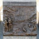 Admirál Wilkes - Bronze bas-relief in the US Navy Memorial named Exploration, Oceanography, Research in Antarctica – 1840 – –