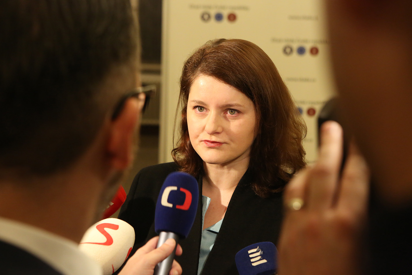Miláčka lékařů e-neschopenku provázejí velké porodní bolesti