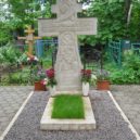 Alexandr Meň - Hrob Alexandra Meňa (Puškino, Rusko) – wikimedia.commons