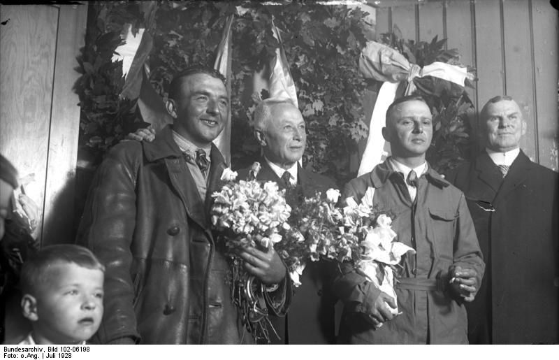 Junkers - Dessau, Weltrekord im Dauerfliegen