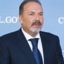 Alexandr Meň - Michajl Aleksandrovič Meň (narozený roku 1960) – guvernér oblasti Ivanovo; syn Alexandra Meňa – wikipedia
