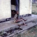 Biafra - Podvyživená žena během války na konci 60. let – wikipedie