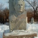 Nikolaj Ivanovič Vavilov - Pomník Nikolaje Vavilova na hžbitově v Saratovu v Rusku – wikimedia.commons-