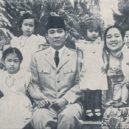 Megawati - Prezident Sukarno s rodinou -wikimedia.commons – – kopie