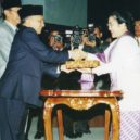 Megawati - Prezidentka Megawati (2001) -wikimedia.commons –