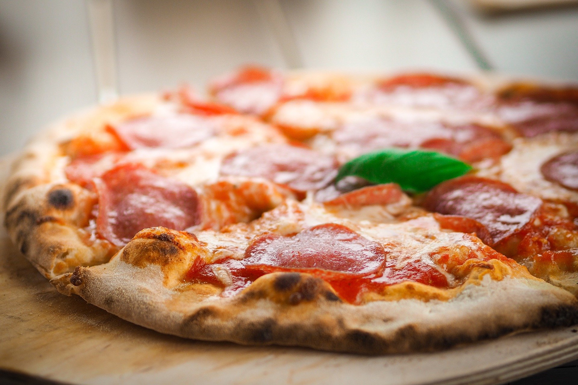 Rozvážka jídla v Praze: vedou pizza, kebab a burgery
