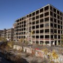 Detroit - Detroit ekonomick krize Abandoned_Packard_Automobile_Factory_Detroit_200