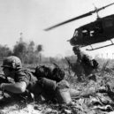 Rudí Khmerové unesli americkou obchodní loď - Mayaguez USA vojáci Vietnam Bruce_Crandall’s_UH-1D