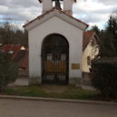 Suchdol a Únětice - Kaplička v Suchdole