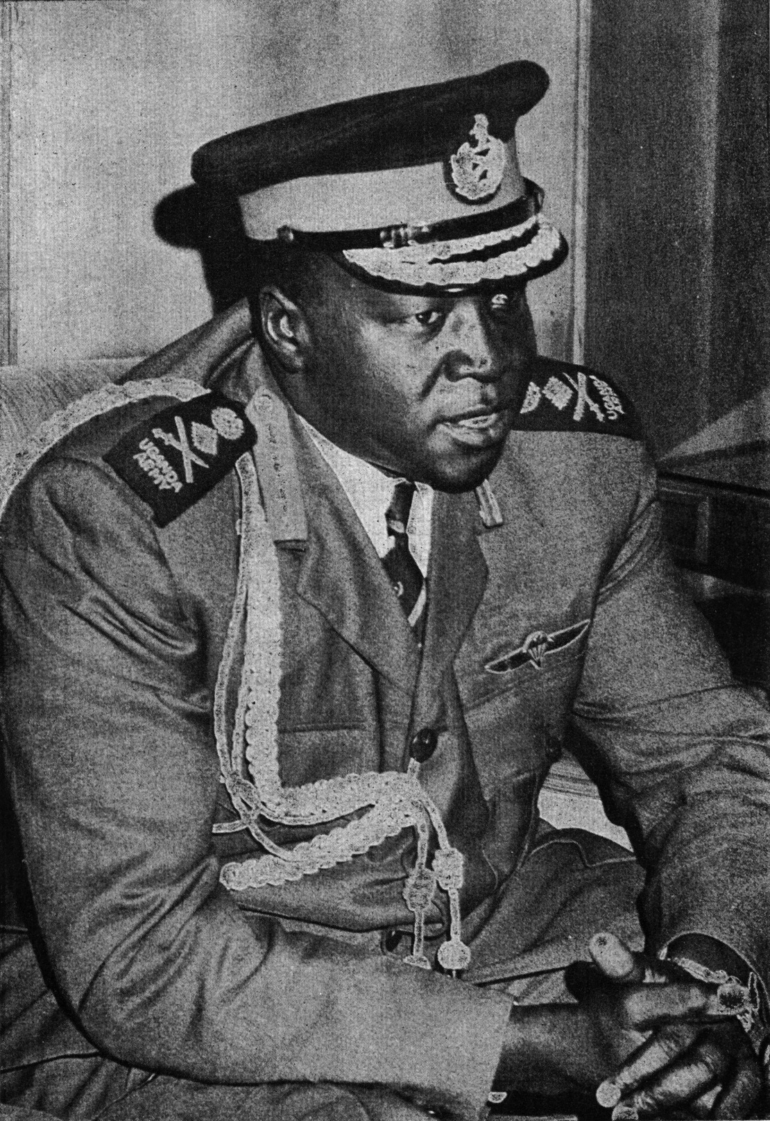 Idi Amin 1 Uganda diktátor Idi_Amin_-Archives_New_Zealand_AAWV_23583,_KIRK1,_5(B),_R23930288