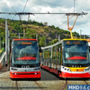 Různé laky na vozidlech pražské MHD - P8251844-1fv