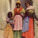 Sv. Luisa de Marillac - Romové Spanish_Gypsy_Girls_NGM-v31-p267