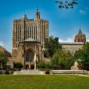 Konspirační teorie - Yale university