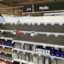 Prázdné regály v obchodech budí v lidech paniku - prazdny regal, obchody, prodejci2