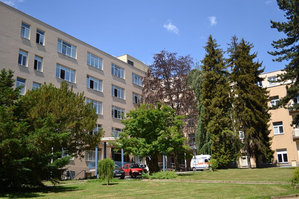 Další patro pavilonu interny v benešovské nemocnici je po rekonstrukci