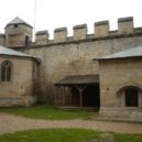 Hrad Kost - hrad kost nadvori