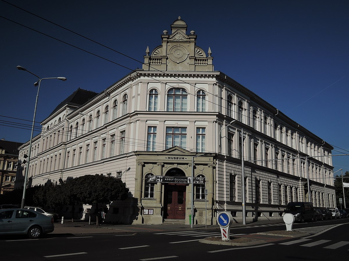 Tři dary do sbírek. Ústecké muzeum získalo exponáty díky karanténě