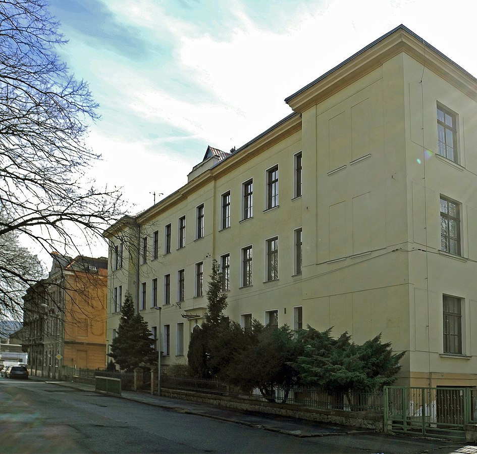Děti do školy chodit chtějí. V Ústí nad Labem se těšili na kamarády i učitele