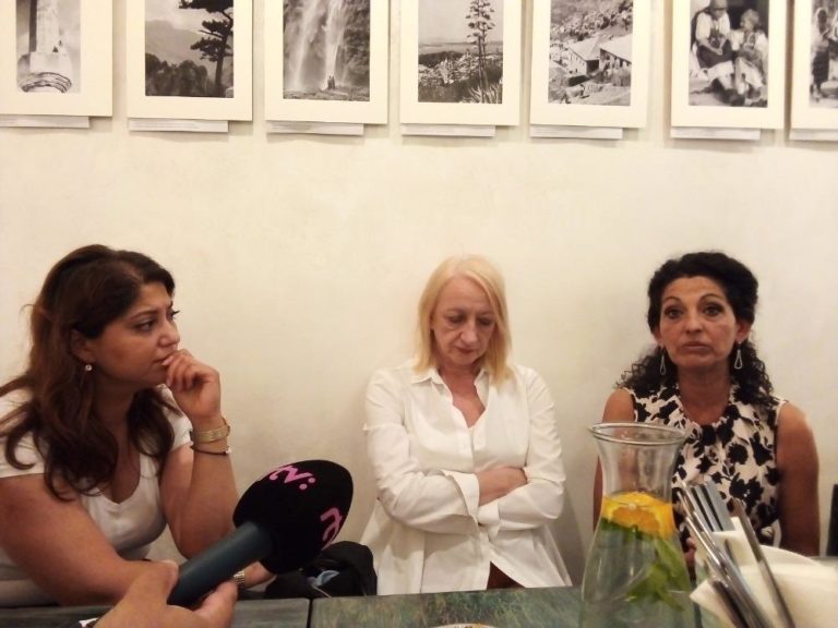 Claudie Laburdová, Jelena Silajdžić a Aranka Balážová