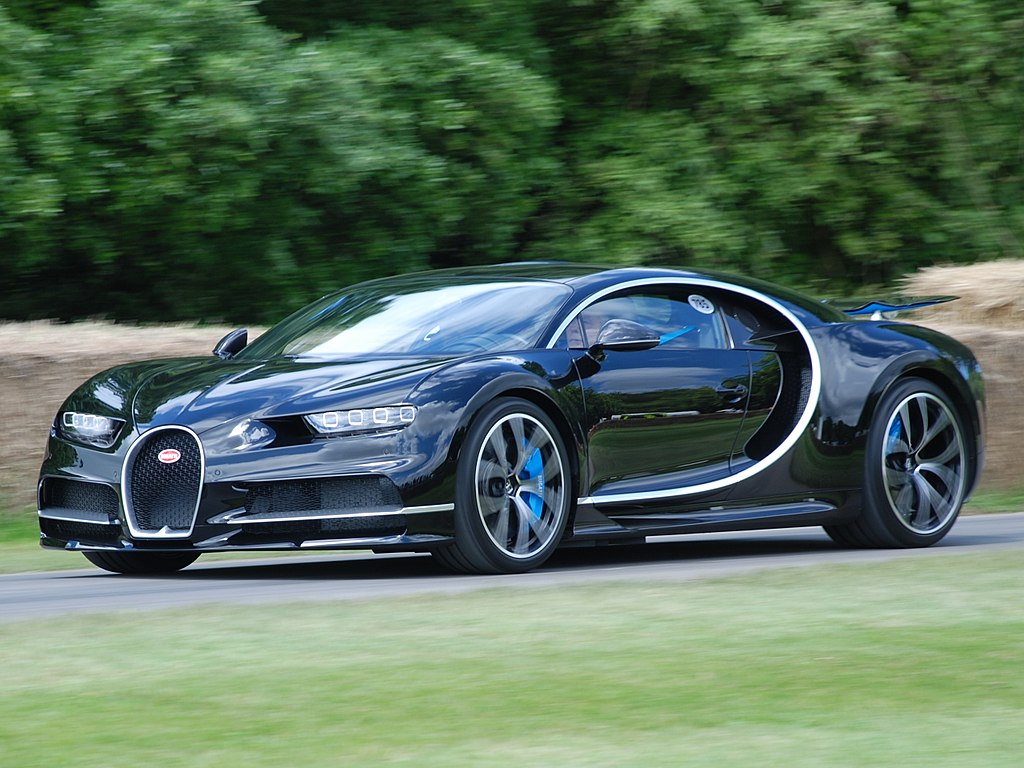 Nehoda Bugatti na Příbramsku, možná jde o Chiron miliardáře Passera