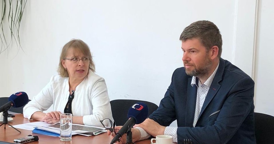 Koalice chce šetřit, přitom rozhazuje. Utrácí peníze za politický boj, řekl Pospíšil