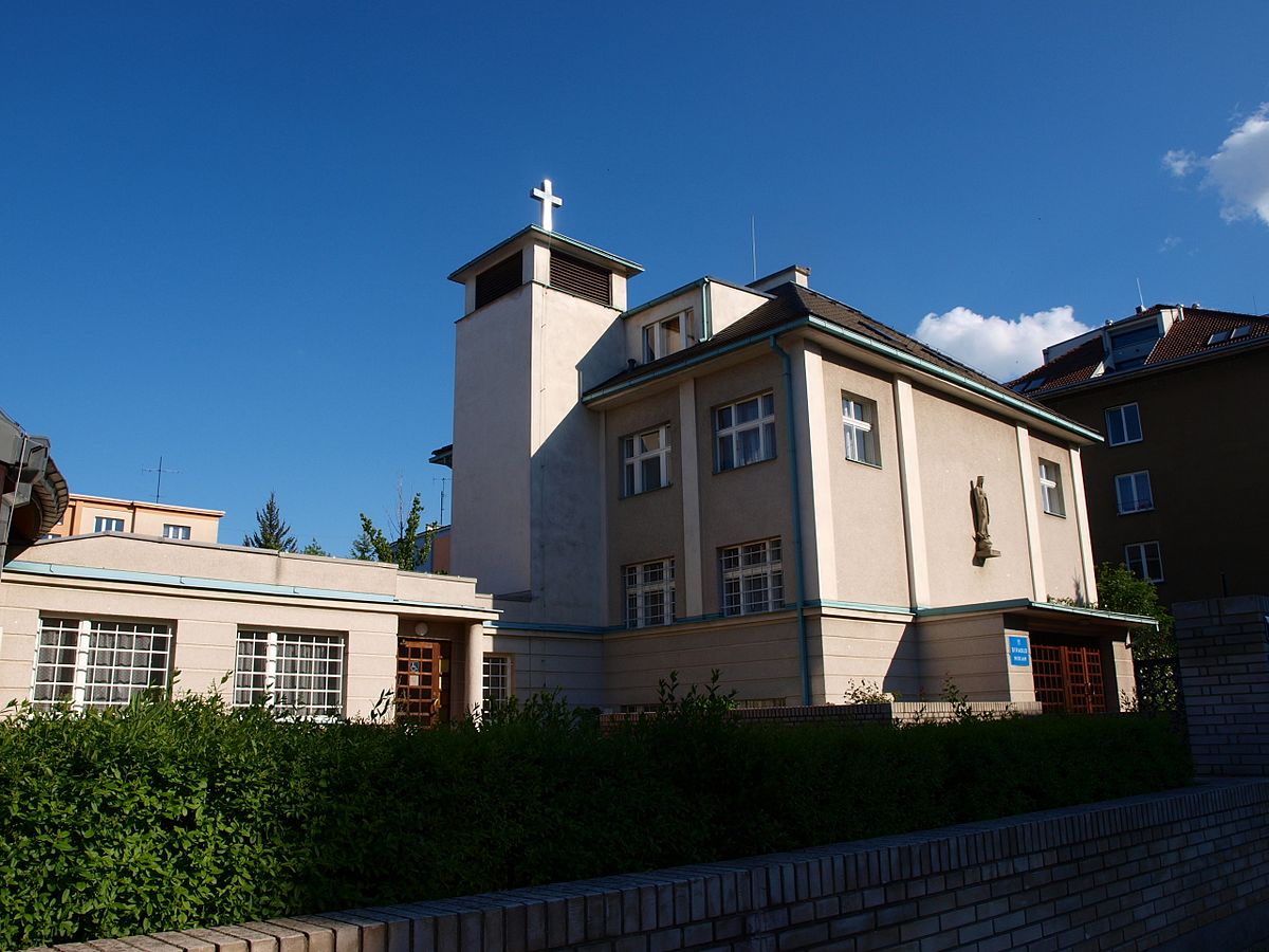 Strašnická kaple neboli Divadlo Miriam slaví devadesátku
