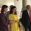 Do věnování žákům základní školy se hejtmance Jermanové vloudila hrubá chyba - hejtmanka jermanova_hudlice