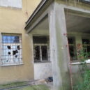 Domy hrůzy v Praze. Tohle je ostuda hlavního města - NaStrzi-squat-praha