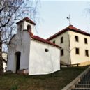 Kaplička na lysolajské návsi - OLYMPUS DIGITAL CAMERA