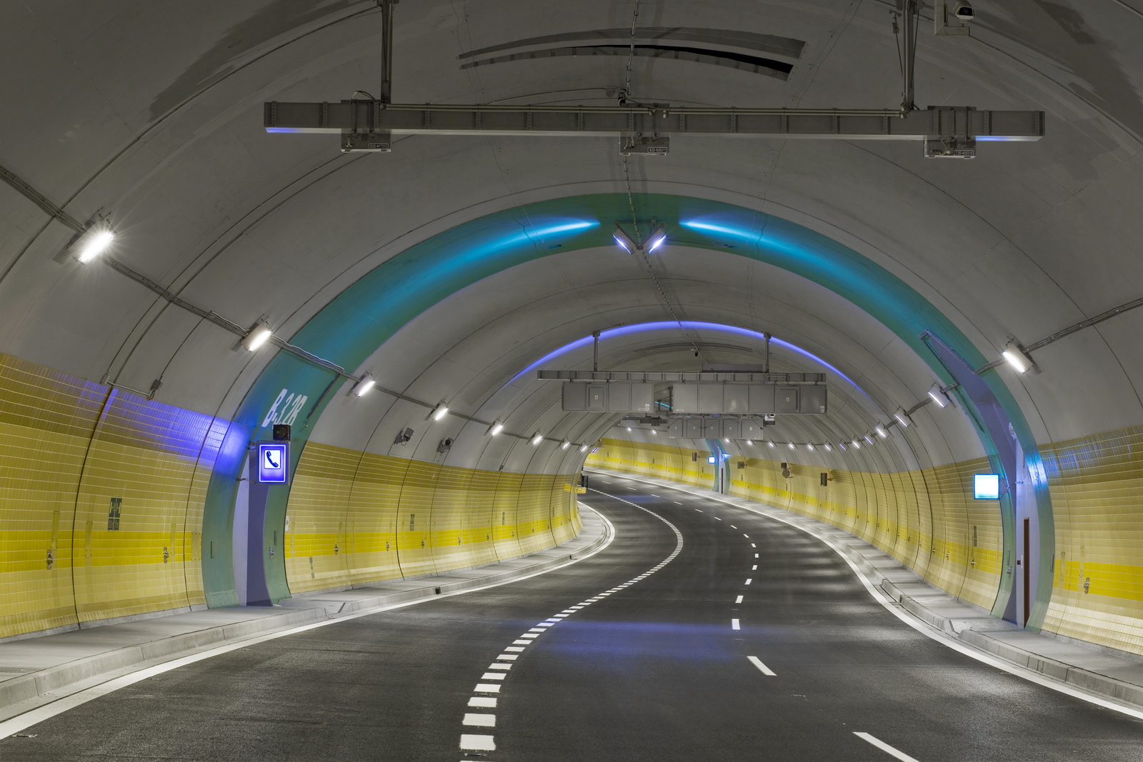 Pět let tunelu Blanka. Máme jásat nebo plakat?