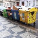 Boj o pořádek kolem kontejnerů. Jak si s tím město poradí? - odpadky nepořádek popelnice odpad kontajner