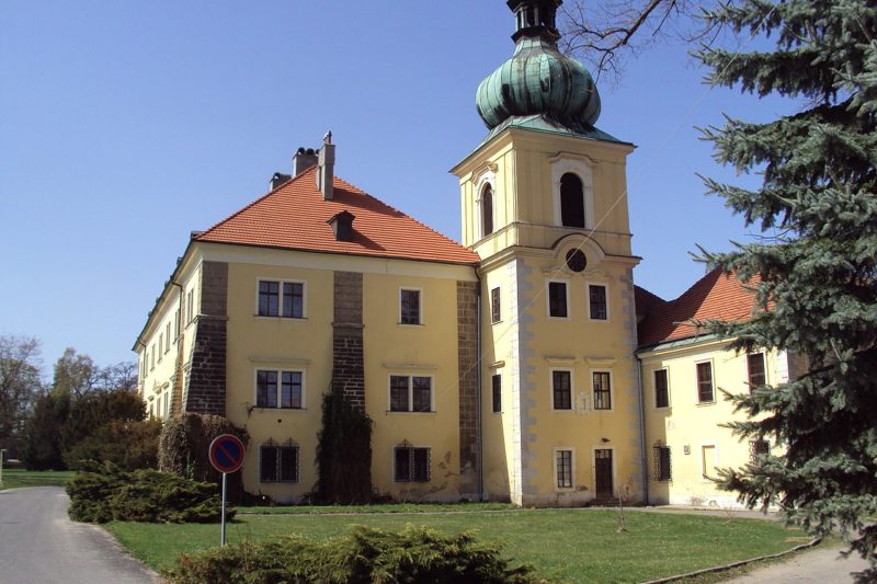 Mácháč, nebo Muzeum Čtyřlístku. Co si v Doksech vyberete?