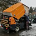Úklid Hořovic zametacím vozem - Úklid Hořovic zametacím vozem