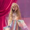 Adélka Hesová - První sólový koncert šestileté Adélky Hesové – foto Martin Hes 2