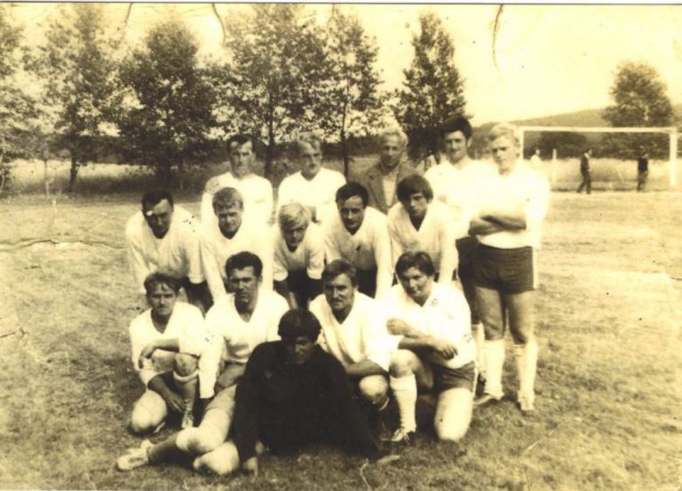 První tým z roku 1971