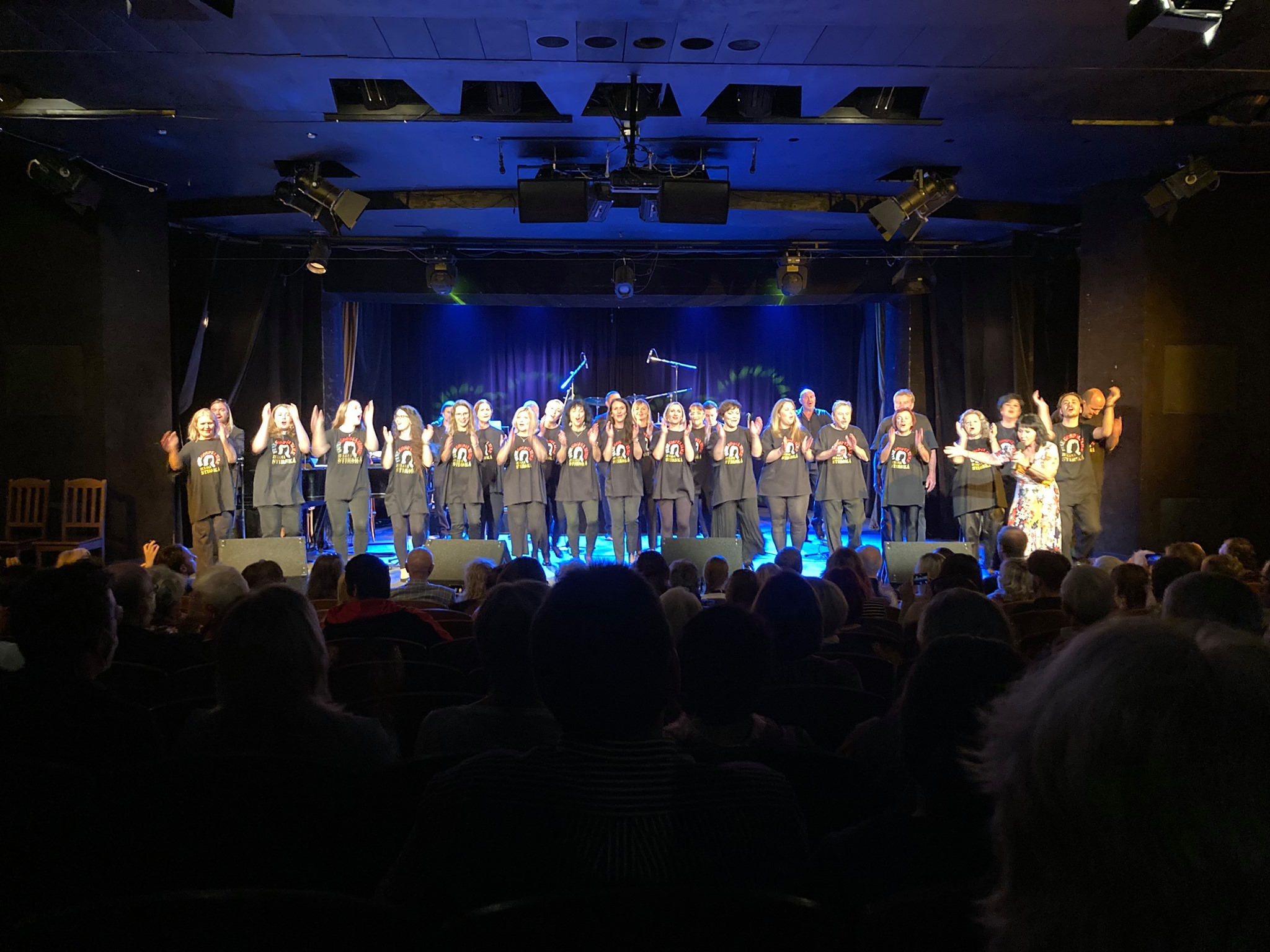 Několikrát přeložený koncert v rytmu nejen gospelu Zuzana Stirská a Fine Gospel Time
