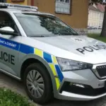 Muži měli vykořisťovat oběti.