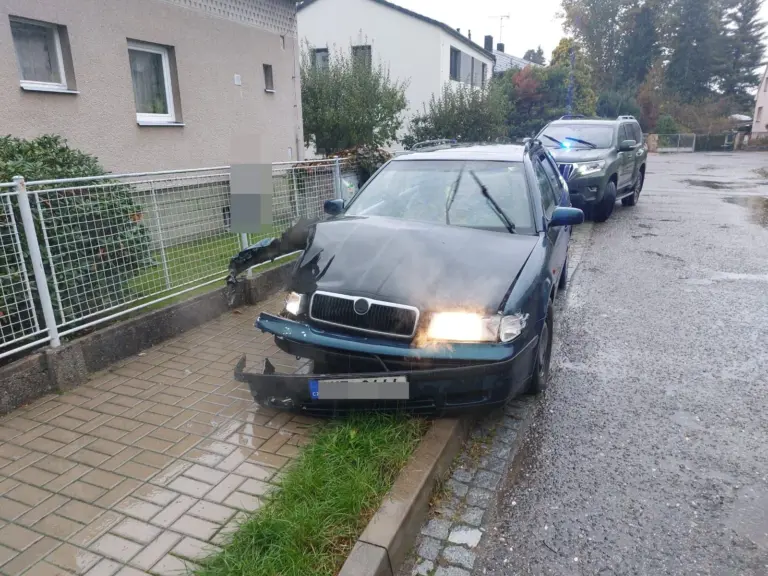 Ujíždění skončilo havárií.