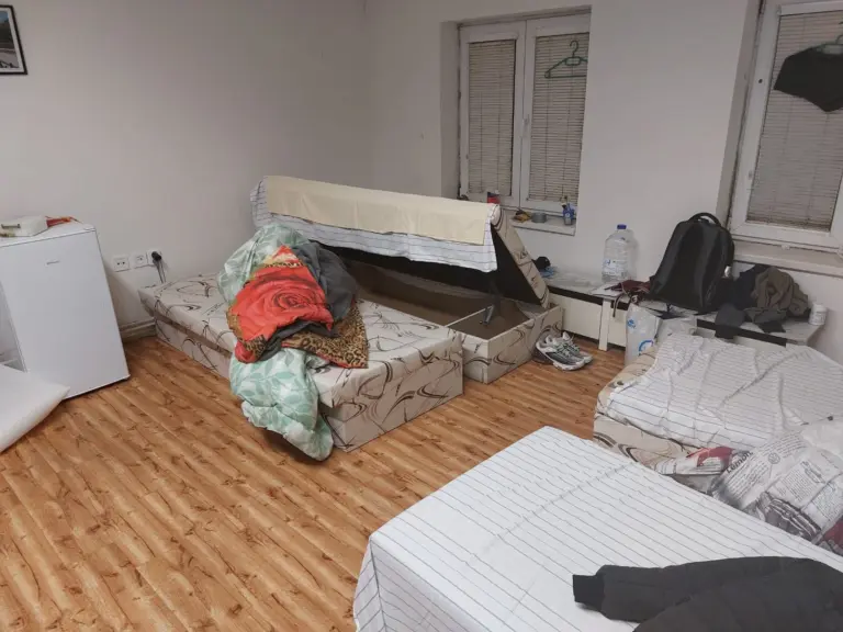 Celkem bylo zkontrolováno 440 osob.